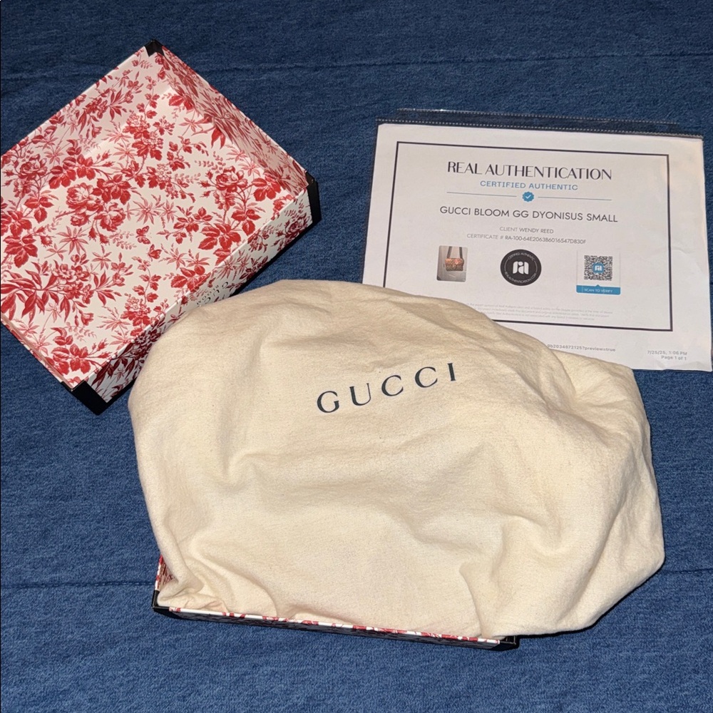 Gucci Beige and Red Floral Shoulder Bag, GUC, Gucci Dust Bag, Box & COA - Picture 11 of 12